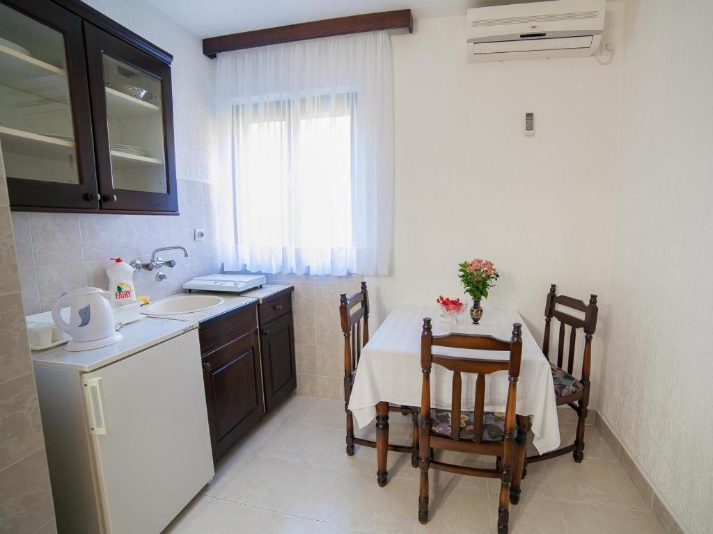Guest House 4M Petrovac Номер фото