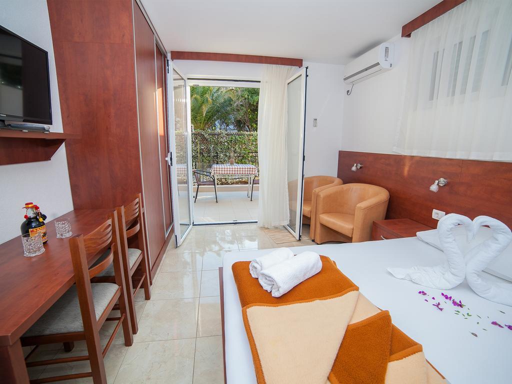 Guest House 4M Petrovac Номер фото