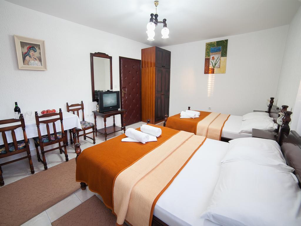 Guest House 4M Petrovac Номер фото